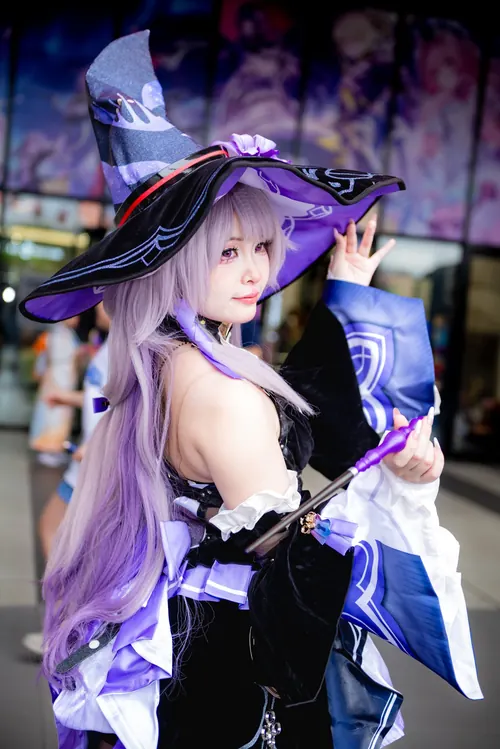 Hạ Thủy Cosplay Showcase
